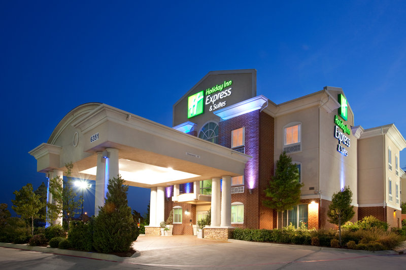 Holiday Inn Express (Fort Worth I-35 Western Center)